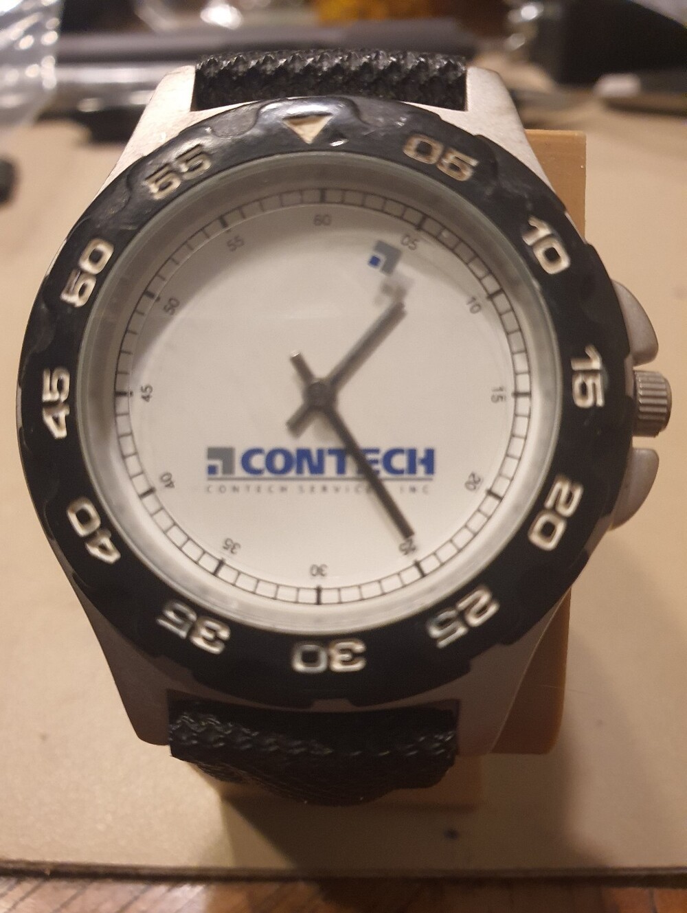 10/$20 Contech Services Inc Black/White Diver Style Men's Watch